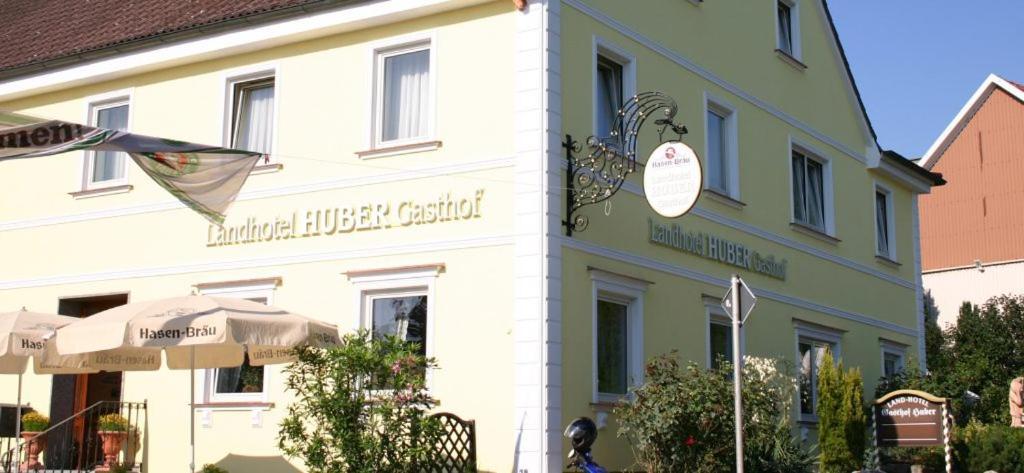 Landhotel Gasthof Huber Merching Buitenkant foto