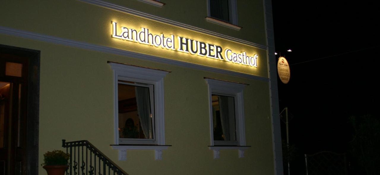 Landhotel Gasthof Huber Merching Buitenkant foto